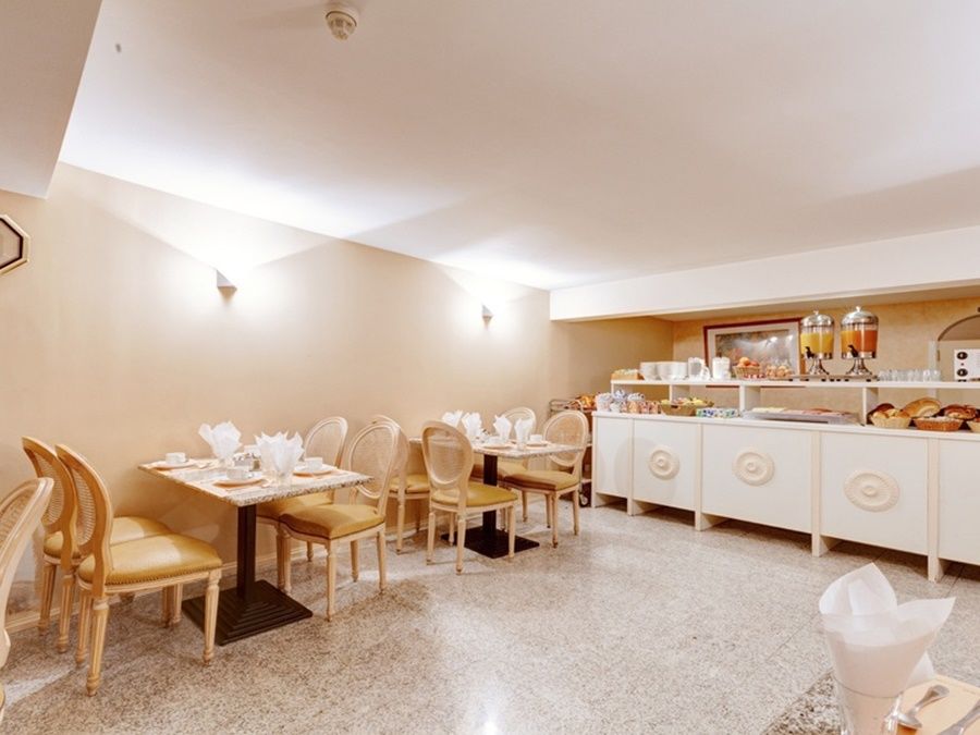 Hotel Beau Site Bruselas Exterior foto