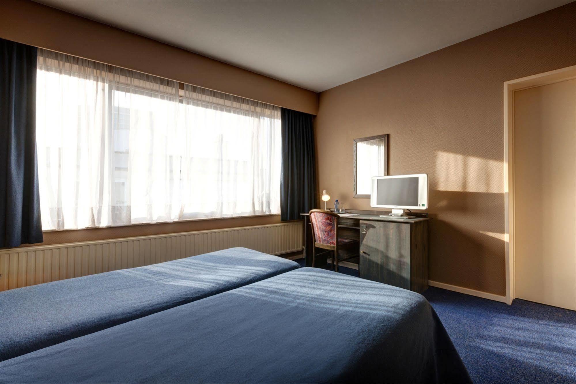 Hotel Beau Site Bruselas Exterior foto